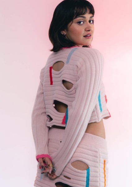 Ariela Barer photo