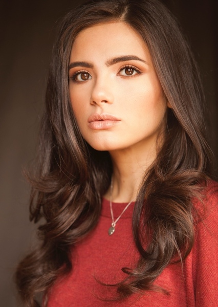 Arienne Mandi photo