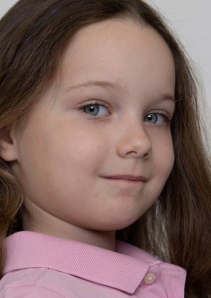 Arina Migdalovich photo