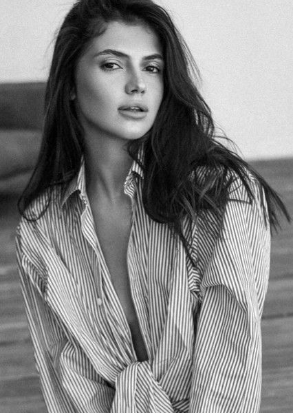 Arina Perchik photo