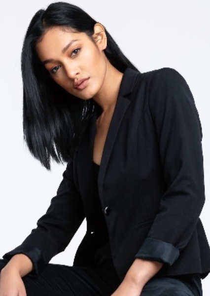Ariya Larker photo