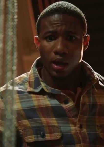 Arlen Escarpeta