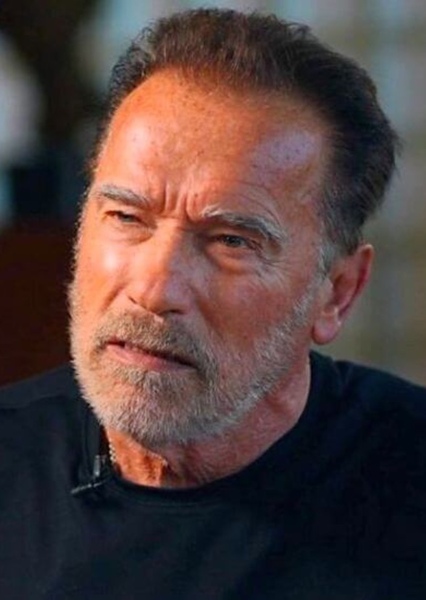 Arnold Schwarzenegger photo