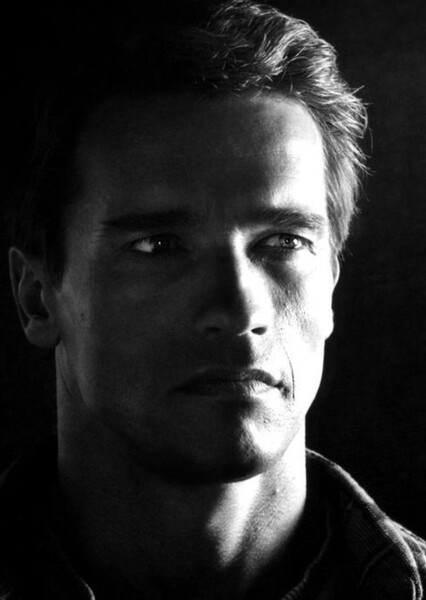 Arnold Schwarzenegger photo
