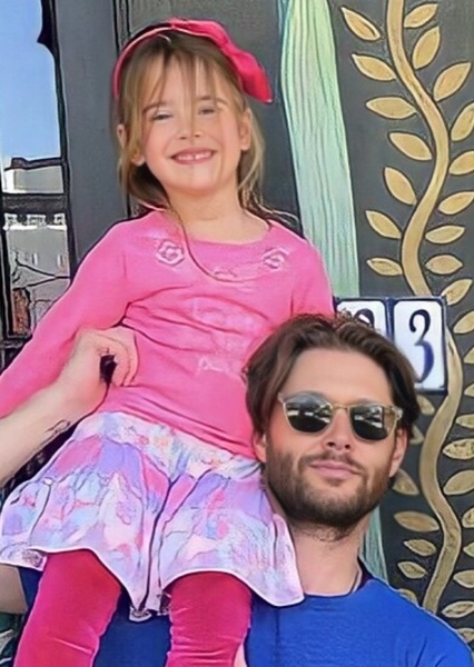 Arrow and Zeppelin Ackles photo