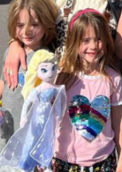 Arrow and Zeppelin Ackles photo