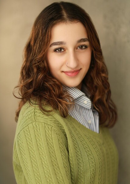 Arta Negahban photo