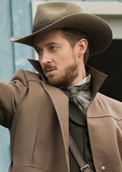 Arthur Darvill photo