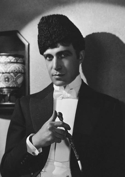 Arthur Edmund Carewe photo