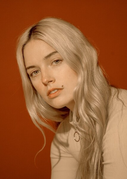 Ashe (singer) photo