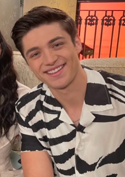 Asher Angel photo