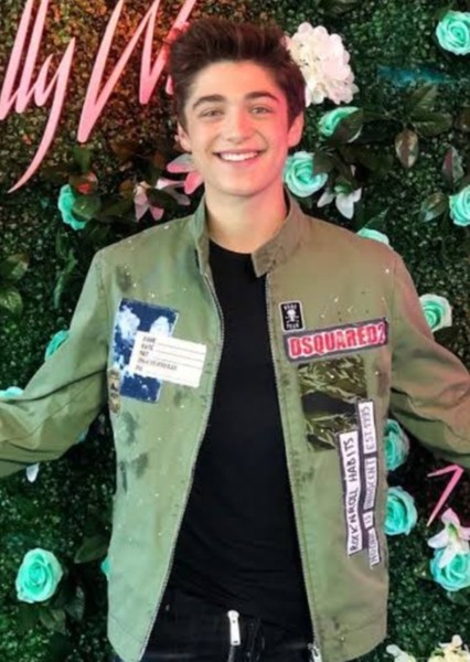 Asher Angel photo