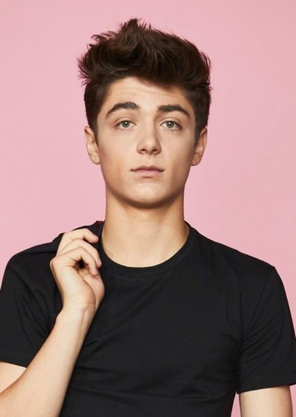 Asher Angel photo