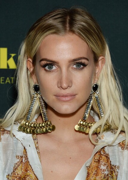 Ashlee Simpson photo
