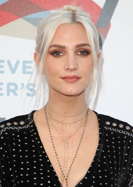 Ashlee Simpson photo