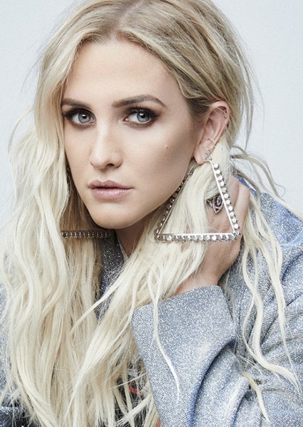 Ashlee Simpson photo