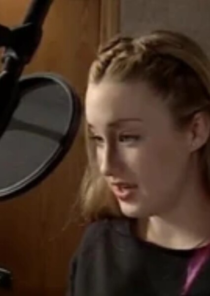 Ashley Johnson photo