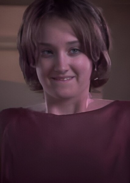 Ashley Johnson photo
