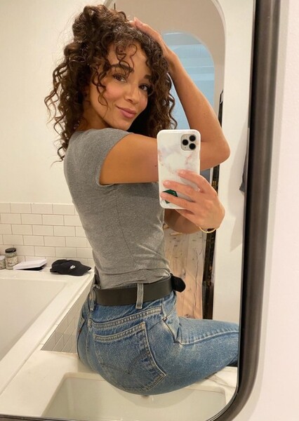 Ashley Madekwe photo