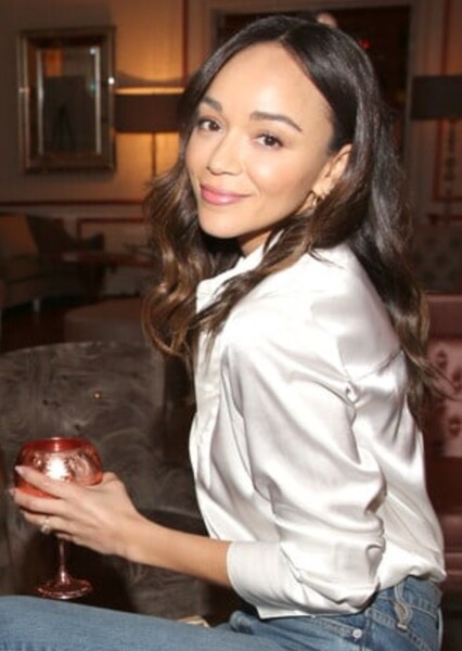 Ashley Madekwe photo