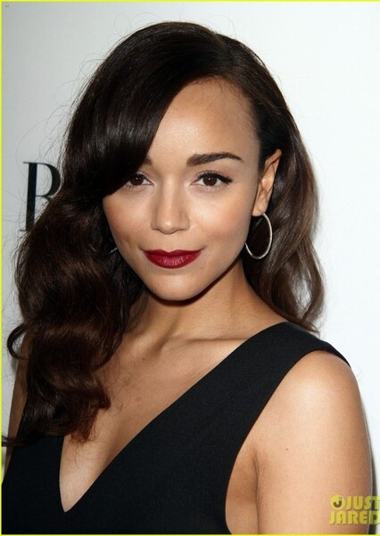 Ashley Madekwe photo
