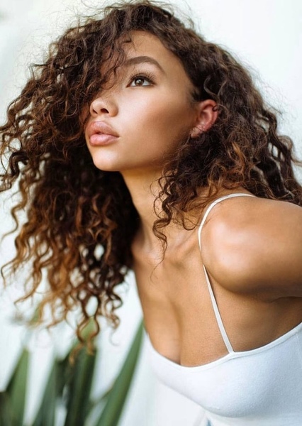 Ashley Moore photo