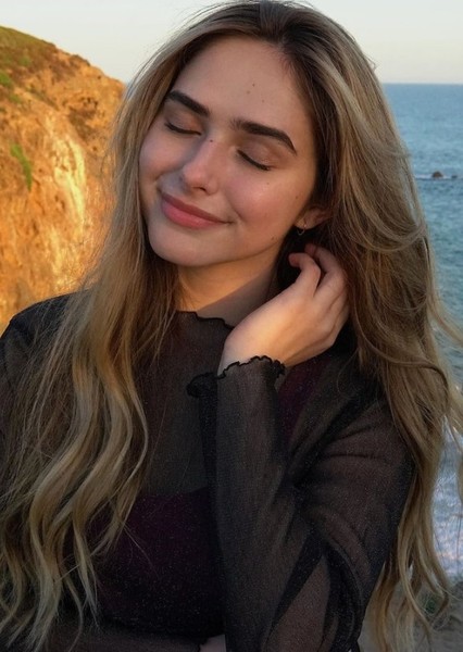 Ashley Puzemis photo