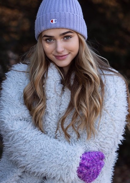 Ashley Puzemis photo