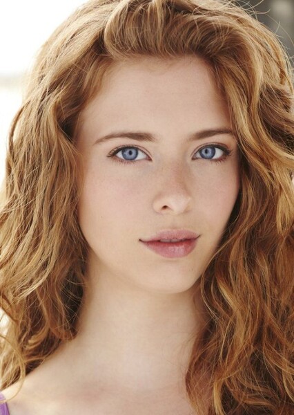 Ashlyn Pearce photo