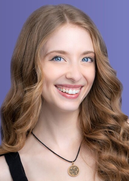 Ashlyn Pearce photo