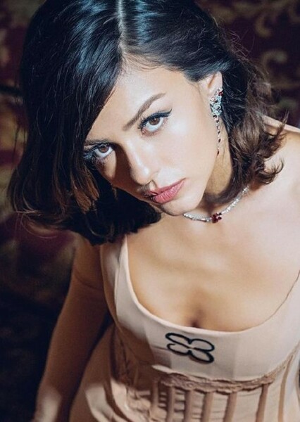 Aslıhan Malbora photo