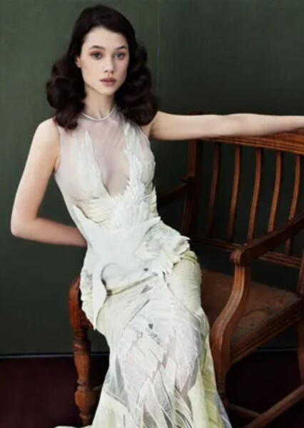 Àstrid Bergès-Frisbey photo