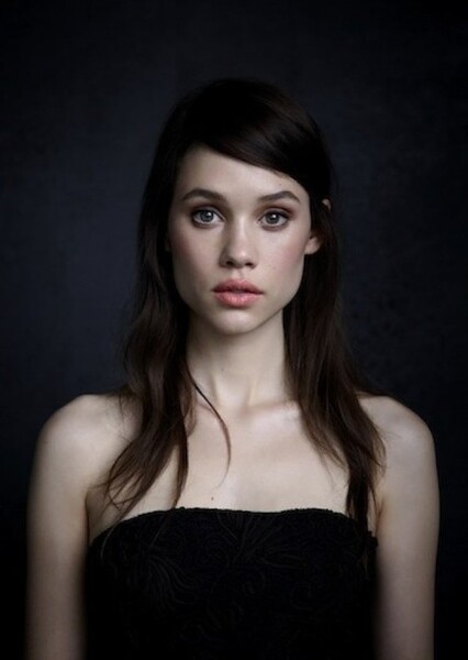 Àstrid Bergès-Frisbey photo
