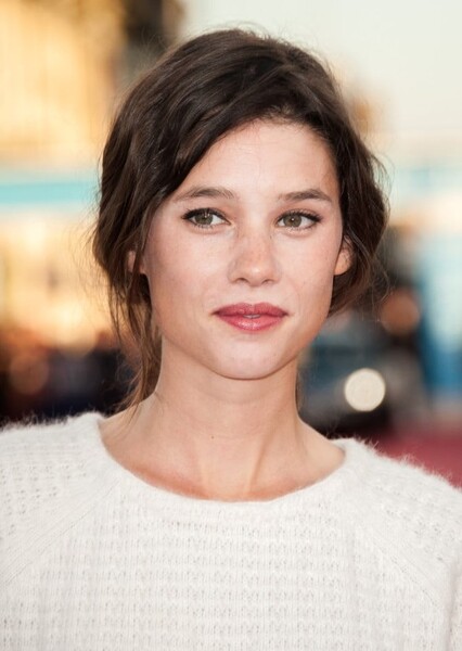 Àstrid Bergès-Frisbey photo