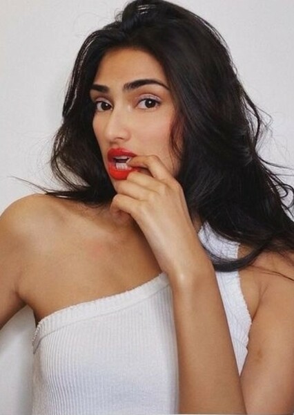Athiya Shetty