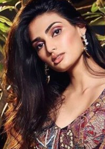 Athiya Shetty photo