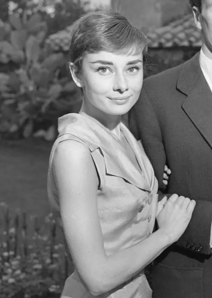 Audrey Hepburn photo