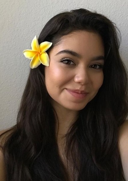Auli'l Cravalho photo