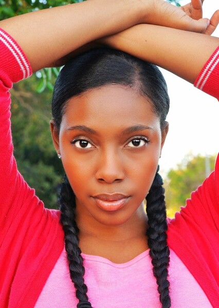 Auri Brown