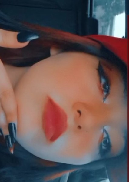Auri Maya photo