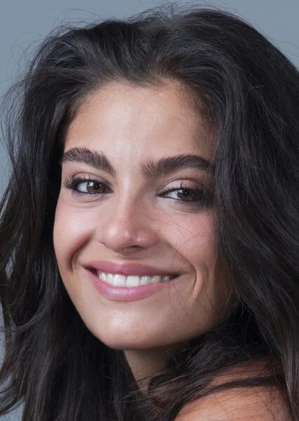 Aurora Giovinazzo photo