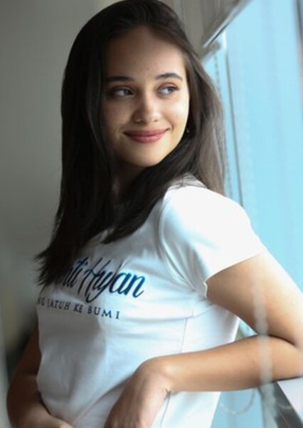 Aurora Ribero photo
