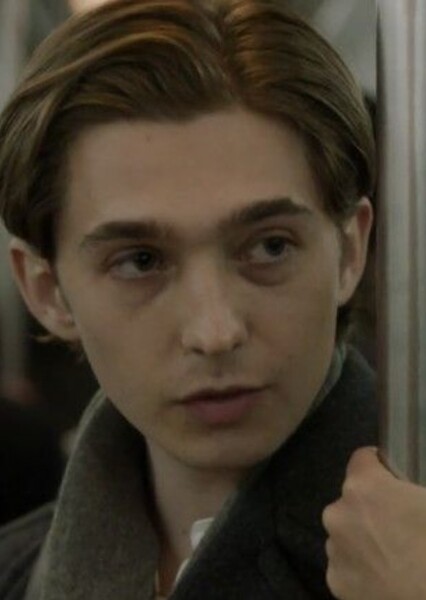Austin Abrams photo