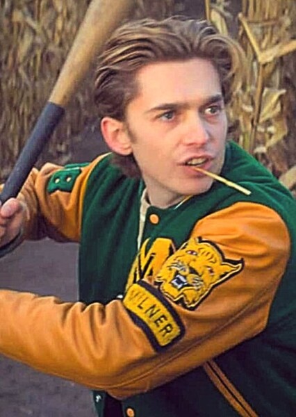 Austin Abrams photo