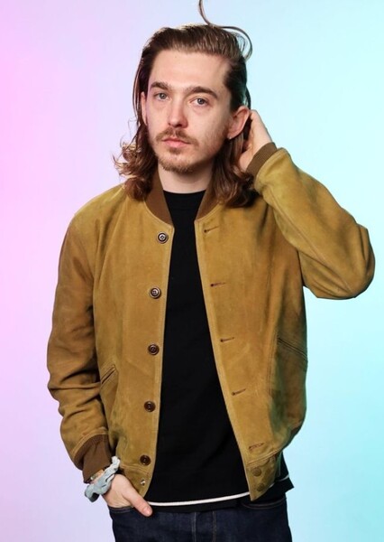 Austin Abrams photo