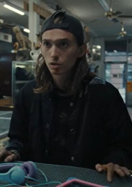 Austin Abrams photo
