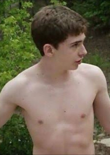Austin Abrams photo