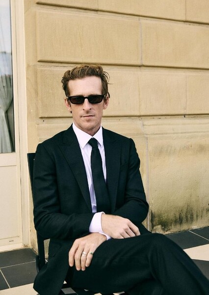 Austin Amelio photo