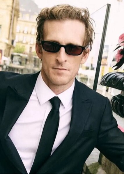 Austin Amelio photo