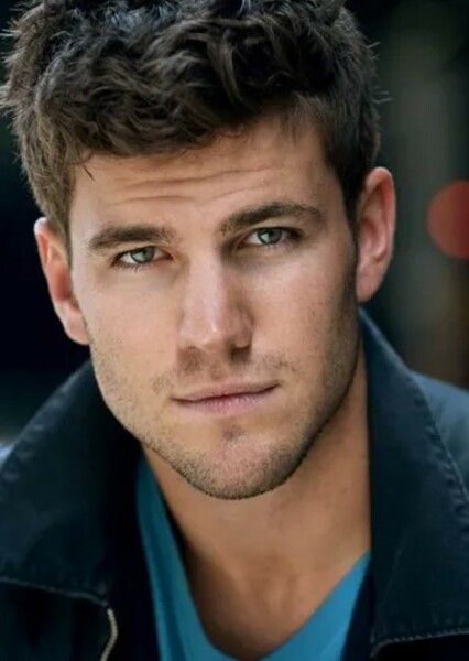 Austin Stowell photo